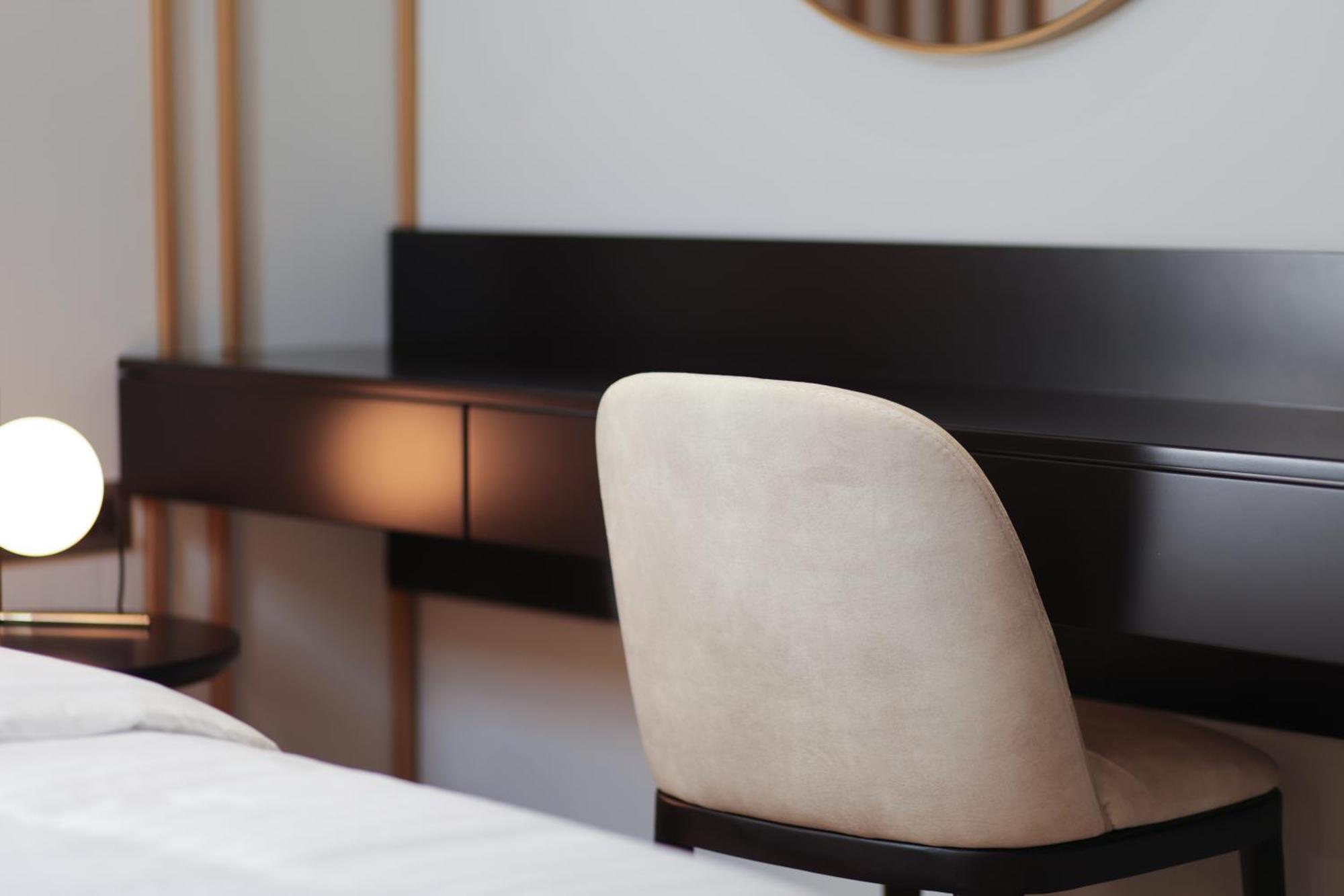 Gremmy Boutique Hotel Tirana Exterior photo